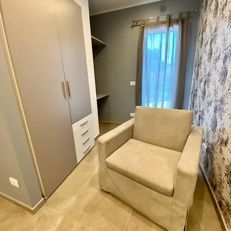 לינה וארוחת בוקר Floridida & Breakfast Marina dʼAndora