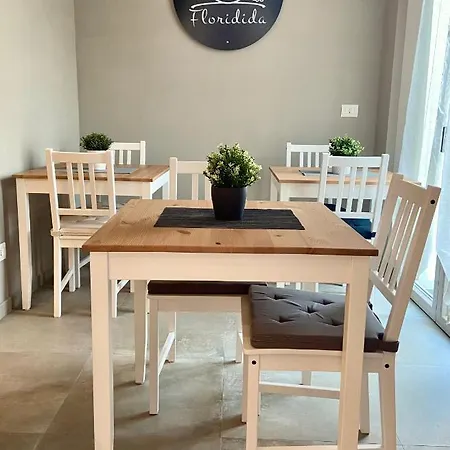 Floridida & Breakfast Bed and breakfast Marina dʼAndora
