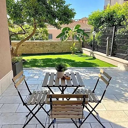 Bed & Breakfast Floridida & Breakfast 4*