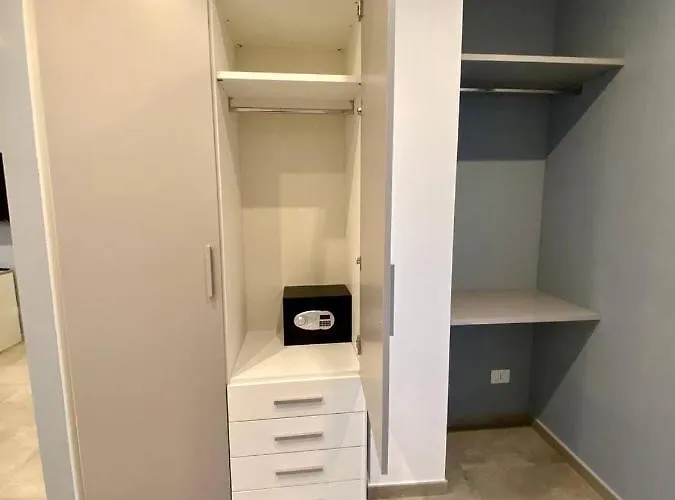 Floridida & Breakfast 3* Marina dʼAndora