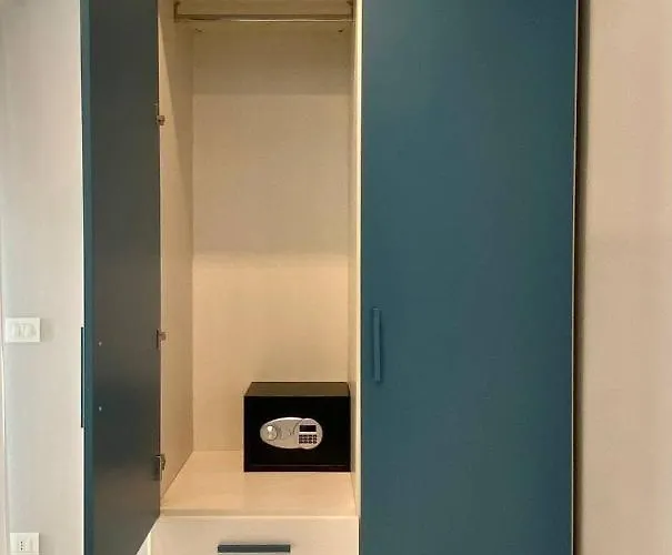 Floridida & Breakfast Alojamento de Acomodação e Pequeno-almoço Marina dʼAndora