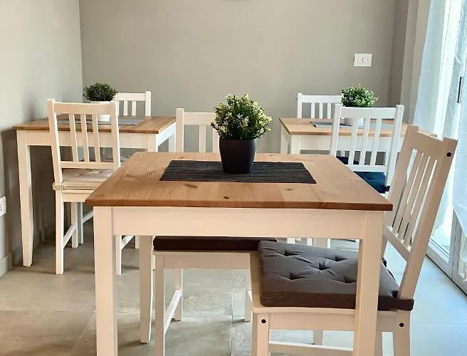 Floridida & Breakfast Alojamento de Acomodação e Pequeno-almoço Marina dʼAndora